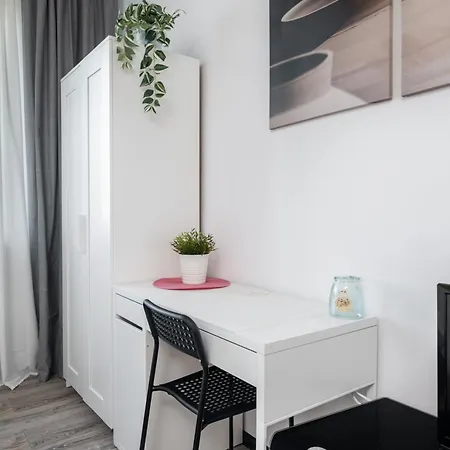 Rose Corner Rozana In The Heart Of Old Mokotow * Warszawa
