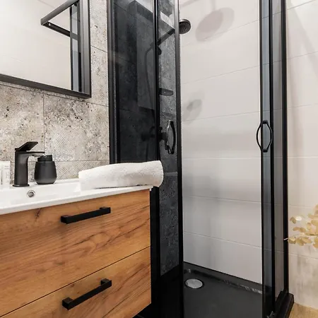 Apartament Rose Corner Rozana In The Heart Of Old Mokotow Warszawa