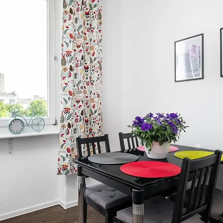 아파트 Rose Corner Rozana In The Heart Of Old Mokotow *