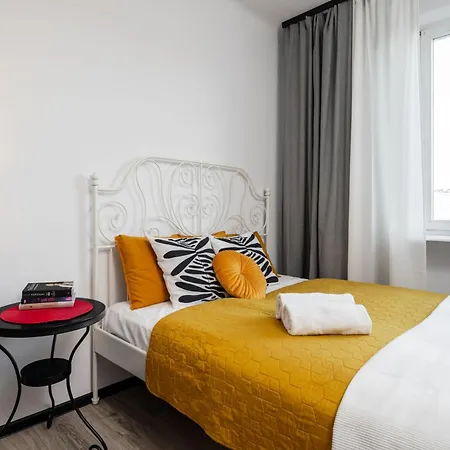 Appartement Rose Corner Rozana In The Heart Of Old Mokotow Varsovie