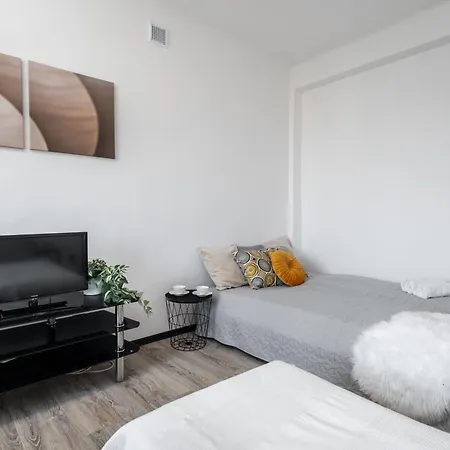 Rose Corner Rozana In The Heart Of Old Mokotow Apartment Warsaw